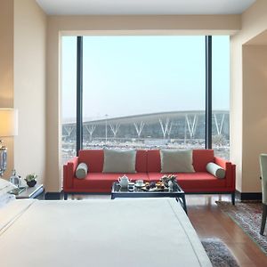 Taj Club Room King Bed-Lounge Access & 2 way Airport Transfers